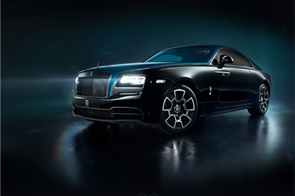 Five things to pay attention to when cleaning the interior of the car hood liner